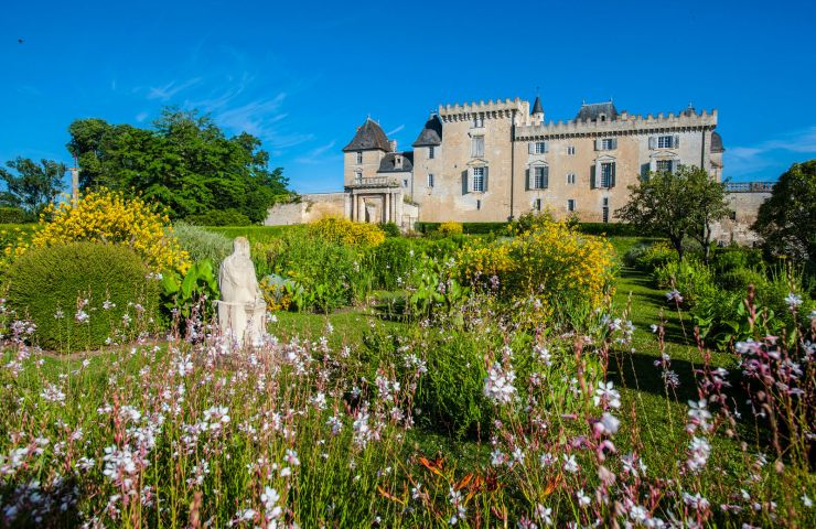 Park of the Vayres Castle