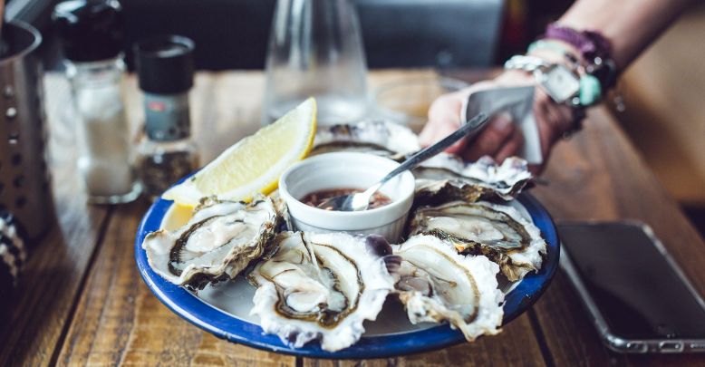 Oysters from the Arcachon basin, Cap Ferret an ...