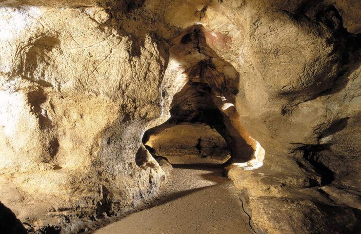 Grotte de Pair non Pair