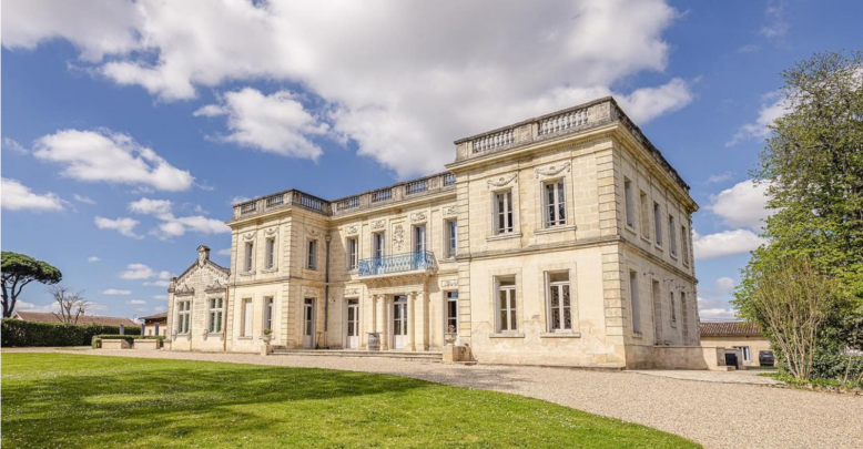 Château la Chèze, a prestigious 3* hotel-resta ...